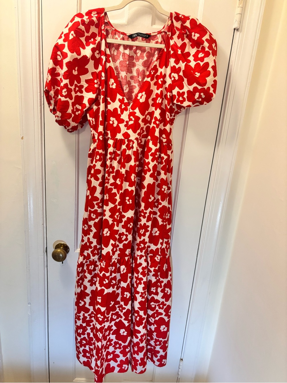 Zara Red and White Floral Puff-Sleeve Maxi Dress - Picture 5 of 7